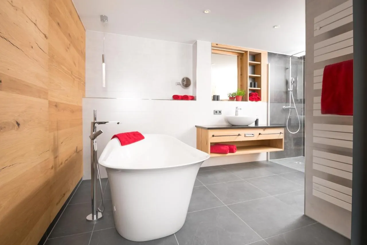 Apartment Chalet-Ferienwohnung Giebeltraum, 115 Qm, Wellness/Fitness/Sauna - Bergroedelhof Feilitzsch Deutschland