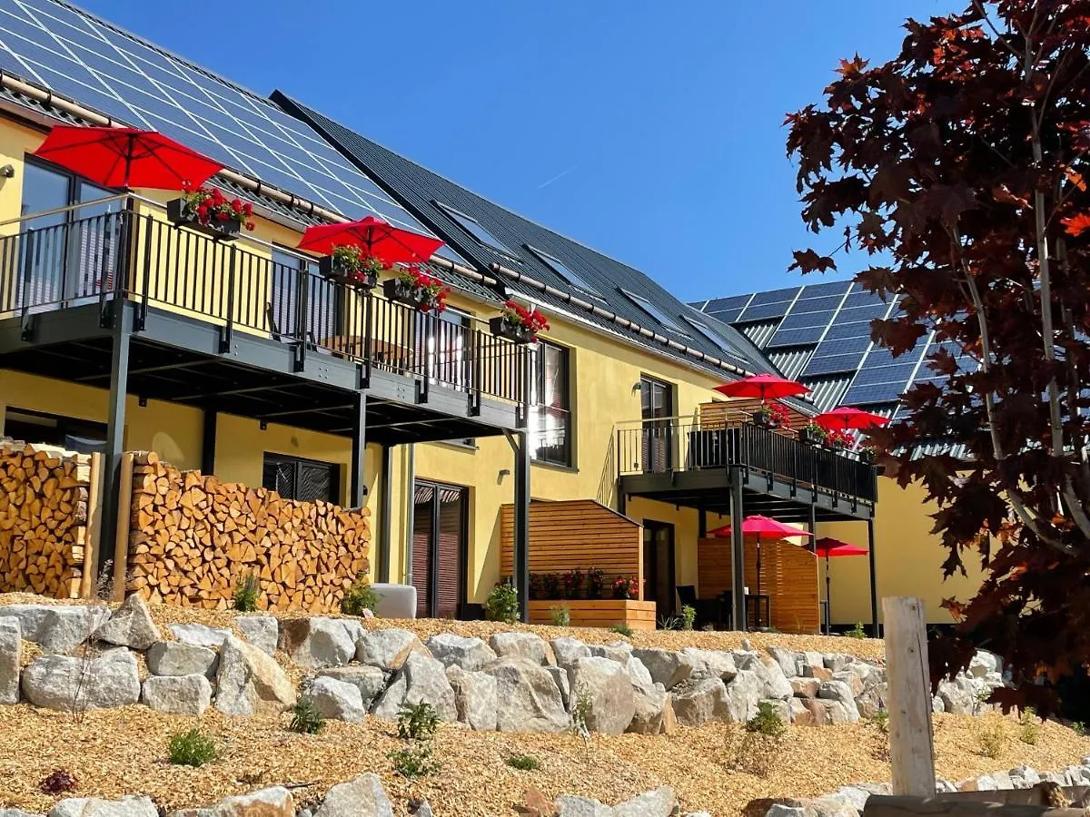 Chalet-Ferienwohnung Giebeltraum, 115 Qm, Wellness/Fitness/Sauna - Bergroedelhof Feilitzsch